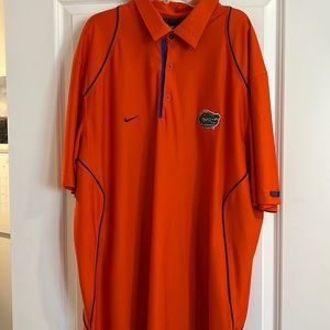 Excellent used condition men’s Nike Florida Gators “Elite” golf shirt